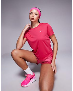 Nike Tempo T-Shirt - Red