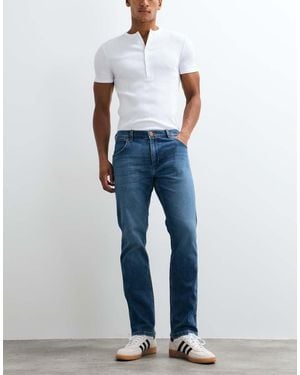 Wrangler Greensboro Straight Leg Denim Jeans - Blue