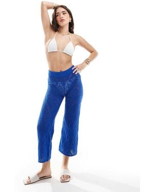 Stradivarius pantaloni capri store