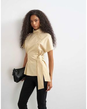 TOPSHOP Hoogsluitend Overhemd Met Gebogen Knoopsluiting - Naturel