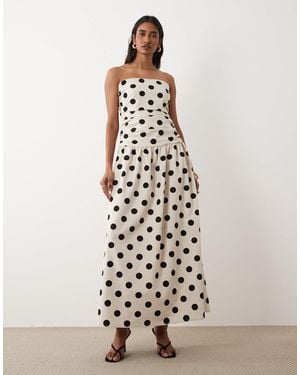 4th & Reckless Robe bandeau longue à pois en lin mélangé avec fronces et taille basse - crème et noir - Blanc