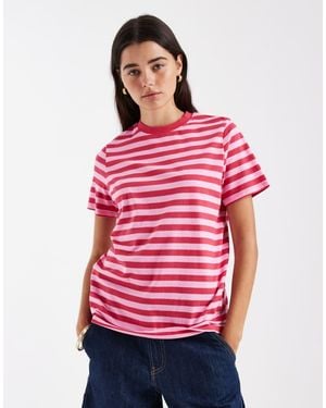 New Look Girlfriend Tee - Red