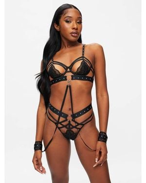 Ann Summers Unleash Me Crotchless Set - Black