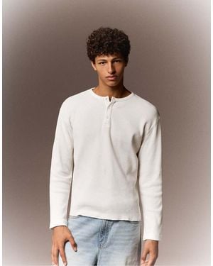 Bershka Slim Fit Long Sleeve Henley T-shirt - White