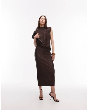 ASOS Mouwloze Plissé Midi Jurk Met Gedraaid Detail Aan De Zijkant - Bruin