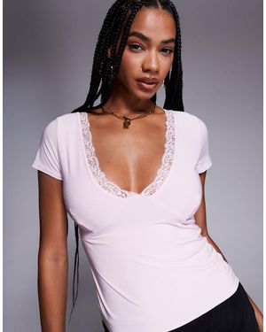 Fashionkilla T-shirt près du corps en tissu double épaisseur avec décolleté plongeant et bordures dentelle - Blanc