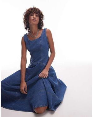 TOPSHOP Denim Midi Jurk Met Verlaagde Taille, Wijde Rok En Bandjes - Blauw