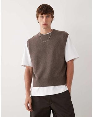 Weekday Knitted Vest - Brown