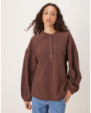 ASOS Long Sleeve Waffle Henley T-shirt With Puff Sleeve Detail - Brown