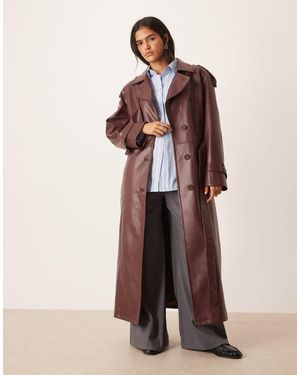 Urbancode – oversize-trenchcoat aus kunstleder - Natur