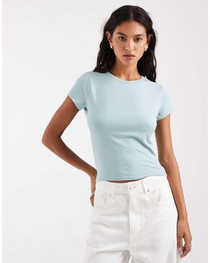 Hollister Camiseta Azul Pastel Con Diseño Encogido Sin Costuras