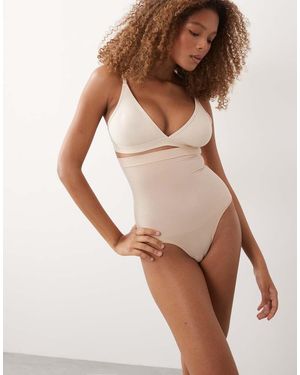Spanx Tanga De Talle Alto Transpirable Sculpt Seamless Power De - Neutro - Marrón