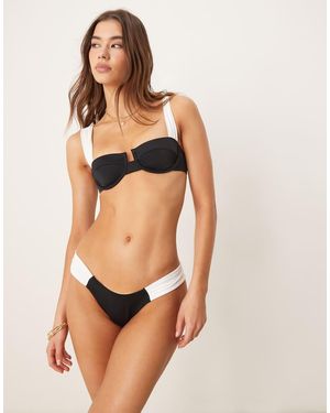 Free Society Slip Bikini A Contrasto Neri Arricciati Ai Lati - Nero