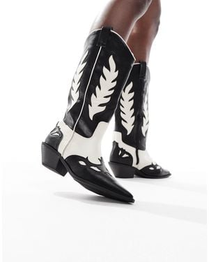 SEQWL Wide Fit Embossed Western Boots - White