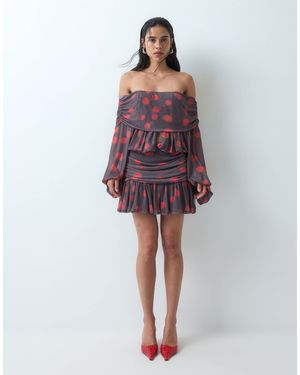 ASOS Mini-bardotkleid mit punktemuster, tiefem ausschnitt und ausgestelltem blousonärmel - Rot