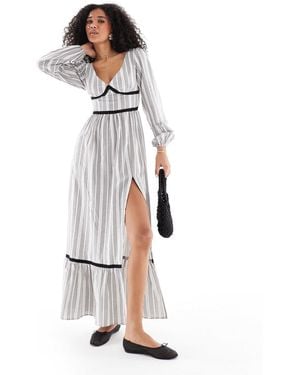 Daisy Street Long Sleeve Tiered Maxi Dress - White