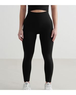 Aim'n Petite - Negro