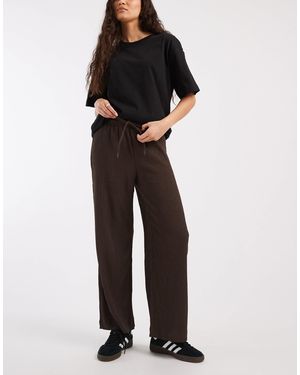 ONLY Plissé Wide Leg Pants - Brown
