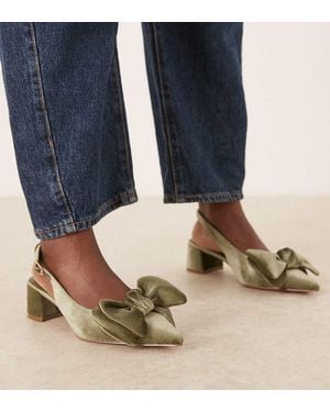 ASOS Zapatos Verde Salvia Destalonados De Tacón Medio Grueso Con Lazo De Terciopelo Symbol De Wide Fit - Azul