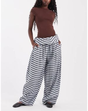 ASOS Pantaloni Ampi A Gamba Larga - Blu