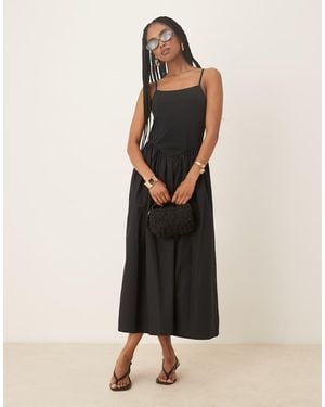 Nobody's Child Strappy Midi Dress With V-Waist - Black
