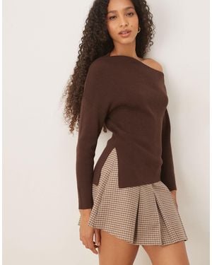 ASOS – schulterfreies rippstrick-oberteil - Braun