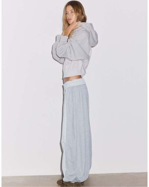 Stradivarius Contrast Print Sweatshirt - Blue