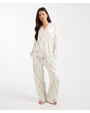 Threadbare Superzachte Pyjamaset Met Knopen En Bloemenprint - Wit