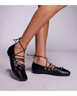 Public Desire Schoenen Met Brede Pasvorm En Veters - Bruin