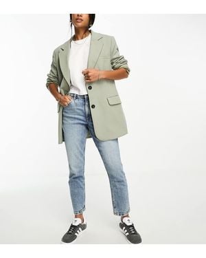 ASOS Asos Design Petite Slim Fit Mom Jeans - Blue