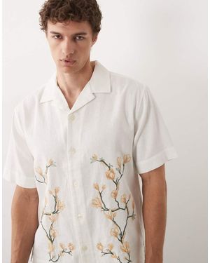 Abercrombie & Fitch Boxy Emboidered Short Sleeve Shirt - White