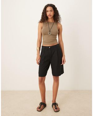Abercrombie & Fitch Mid Rise Bermuda Linen Blend Shorts - Natural