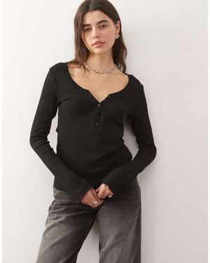 Monki Long Sleeve Henley Button Top With Flared Sleeves - Black