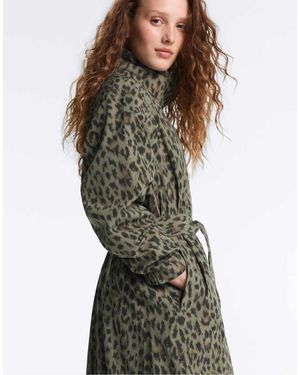 Oysho Long Extra Lightweight 10k Waterproof Jacket - Green