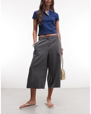 Weekday Suiting Capri Pants - Blue