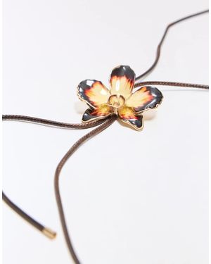 Bershka Collana Con Cordino Regolabile E Fiore - Bianco