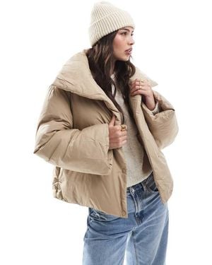 Vero Moda Short Padded Jacket With Wide Sleeves - Natural