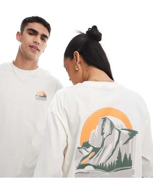 The North Face Mountain View Backprint Oversized T-shirt - White