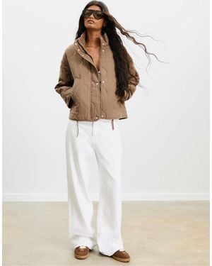 Stradivarius – steppjacke - Weiß
