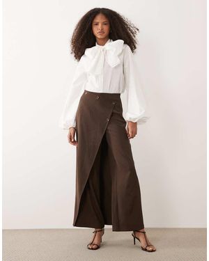 Iyal Broek Met Rok Met Overslag En Knoopdetail - Naturel
