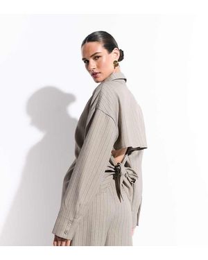 Kaiia Exclusieve Co-Ord Set Met Open Rug En Striksluiting Overhemd - Naturel