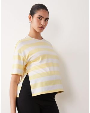 Mama.licious Mamalicious Maternity Boxy Cropped Split Side T-shirt - Natural