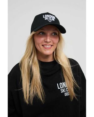 OOSC Gorra Negra Con Detalle "London Ski Club" De -Negro