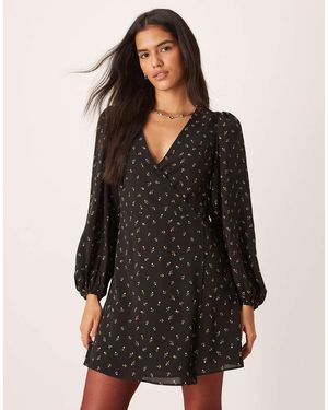 Glamorous Vestido Corto De Estilo Años 70 Con Estampado Floral, Cuello De Pico Y Mangas Abullonadas De - Negro