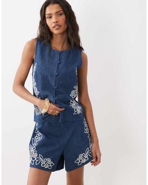 ASOS Pantaloncini Di Jeans Medio Con Dettagli - Blu