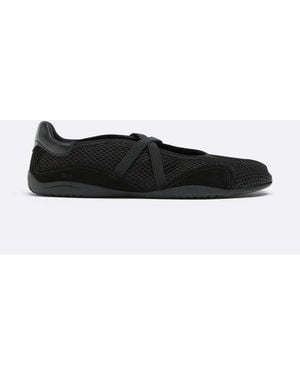Stradivarius S032 Split-toe Trainer Trainers - White