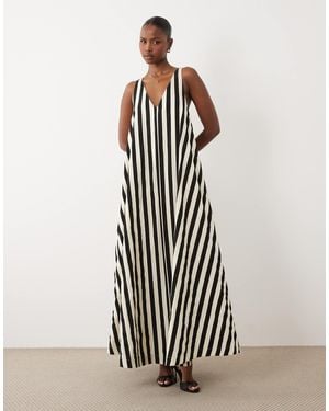 4th & Reckless Cotton Twist Back Detail Trapeze Maxi Dress - White