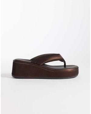 River Island Padded Platform Flip Flops - Brown