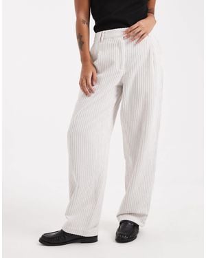 ASOS Asos Design Petite Slim Leg Pants - White