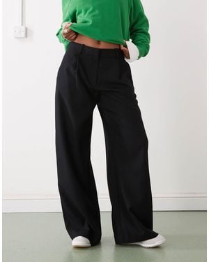 Weekday Dara Low Waist Wide Leg Pants With Front Pleats - Black